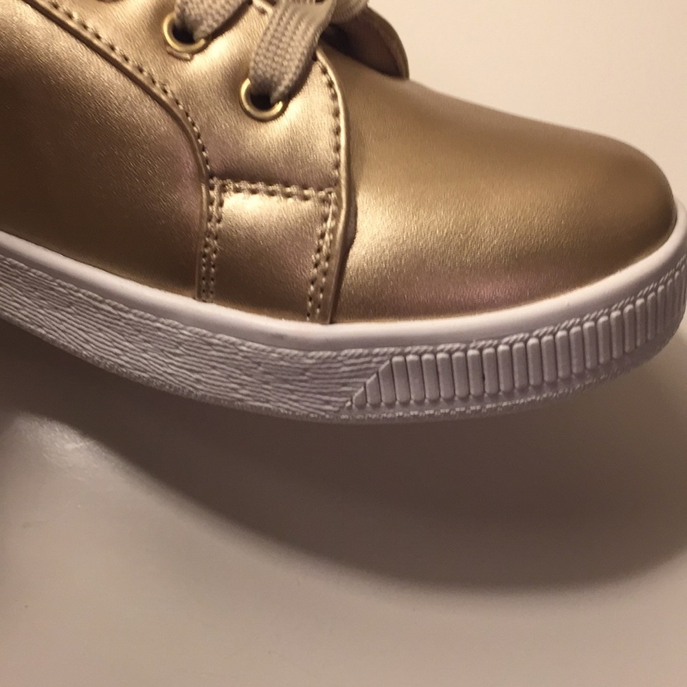 Shoes!! - Picture 4 of 5